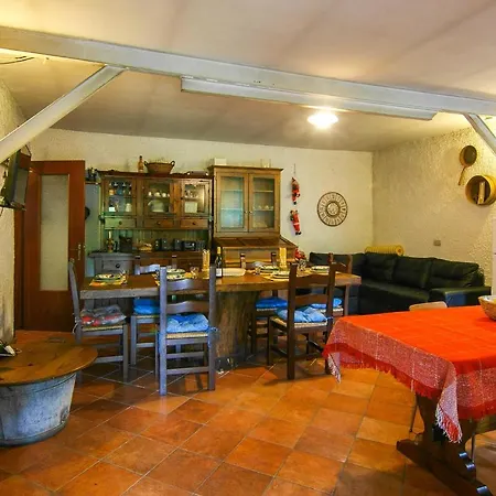 Lovely In With Wifi 度假居 *